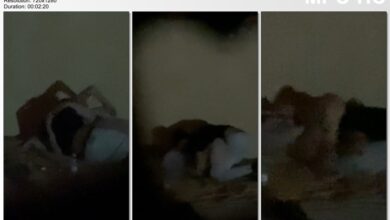 ديوث يصور اخته تتناك من صاحبه فوق السطح سكس دياثه محارم مصري