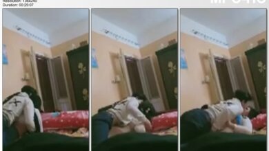 واد بينيك زميلته في الجامعة في البيت