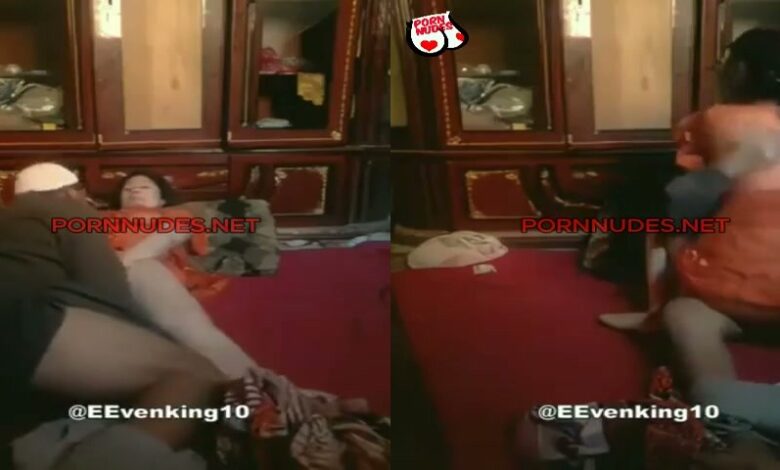 زوجة مصرية تخون زوجها مع البواب في مشاهد سكس عربي